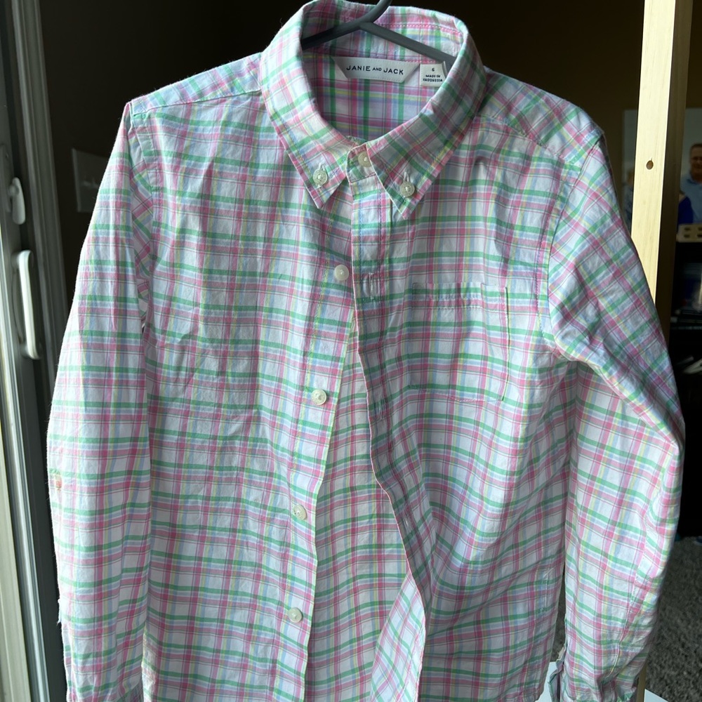 2 Janie and Jack spring button down shirts size 6